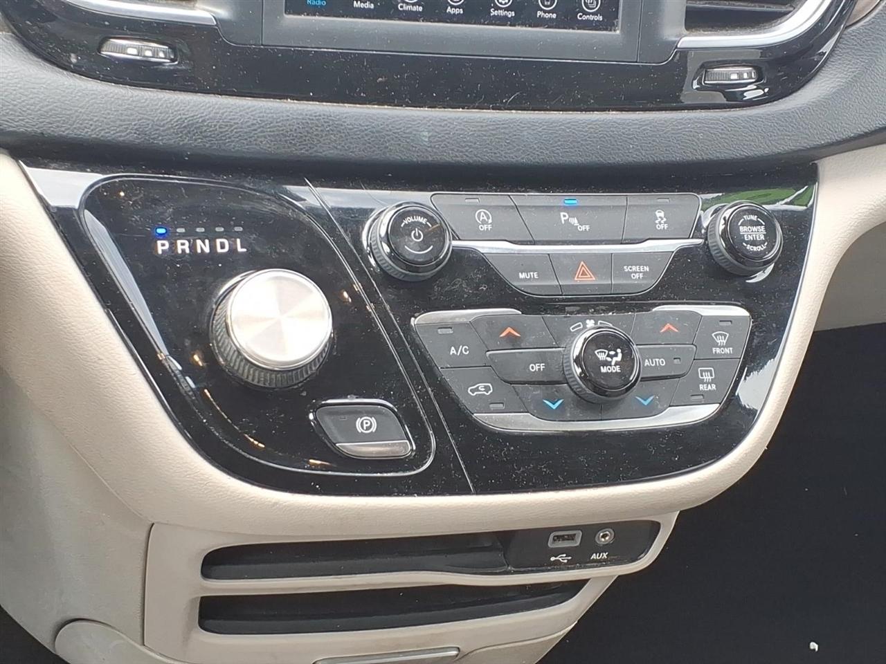 Chrysler Pacifica  2019