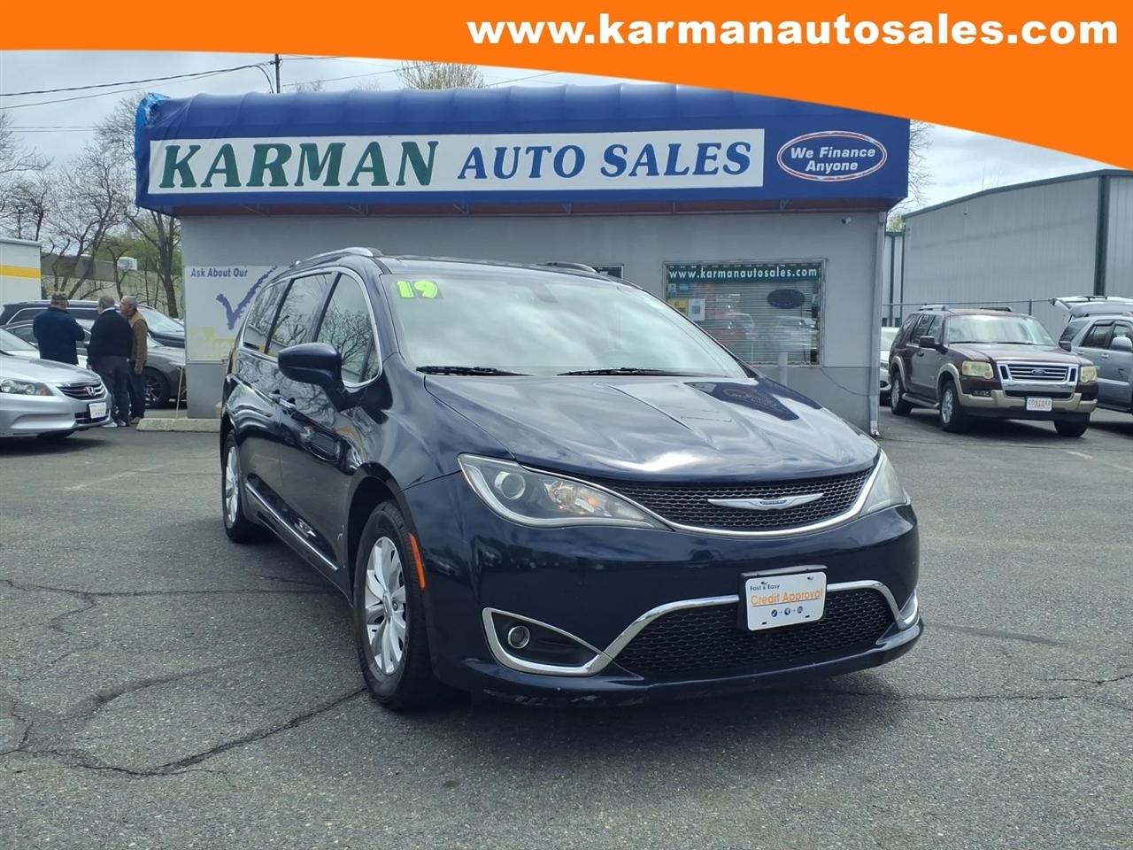 2019 Chrysler Pacifica Touring L FWD