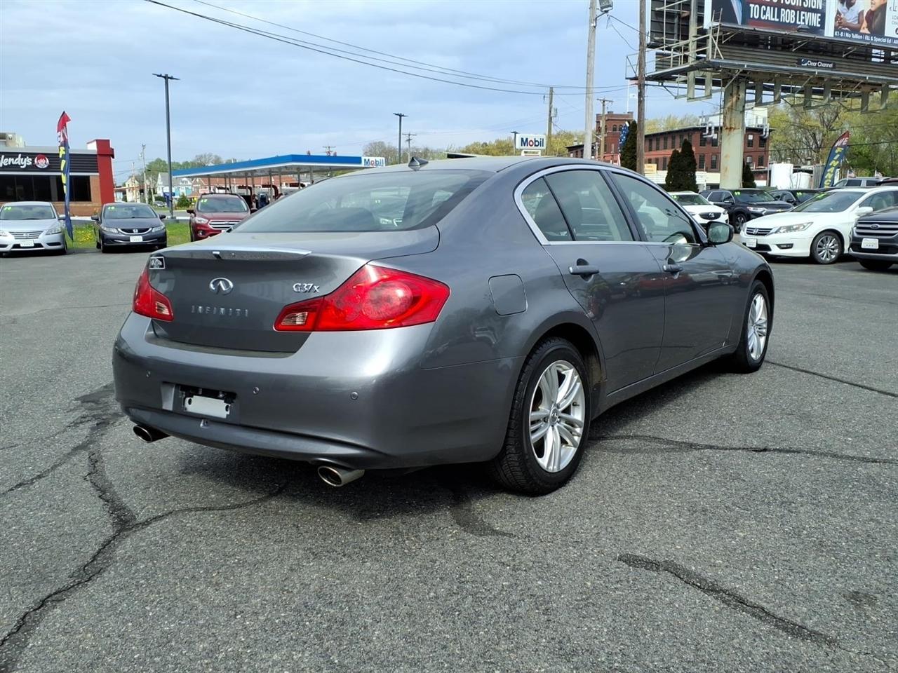 Infiniti G Sedan  2013
