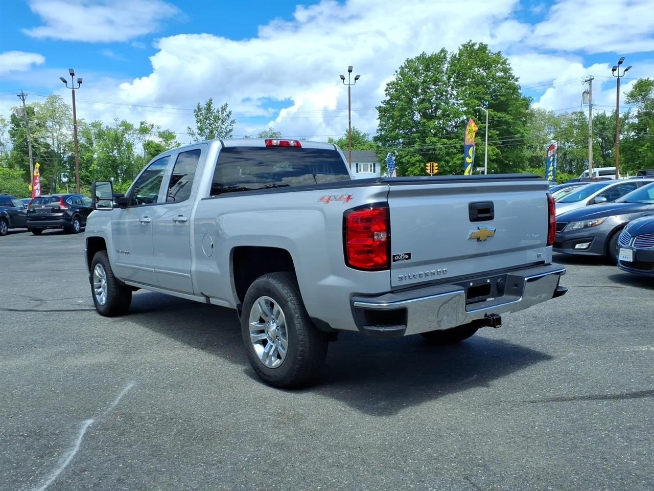 Chevrolet Silverado 1500 4WD Double Cab 143.5" LT w/1LT 2017