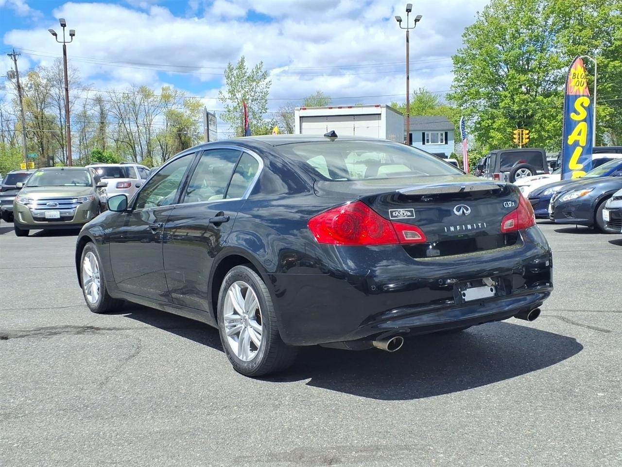 Infiniti G Sedan  2012