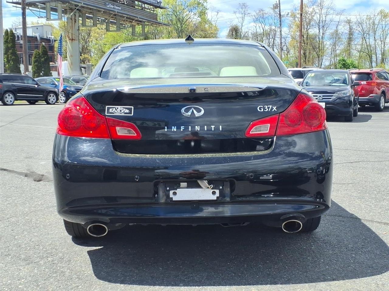 Infiniti G Sedan  2012