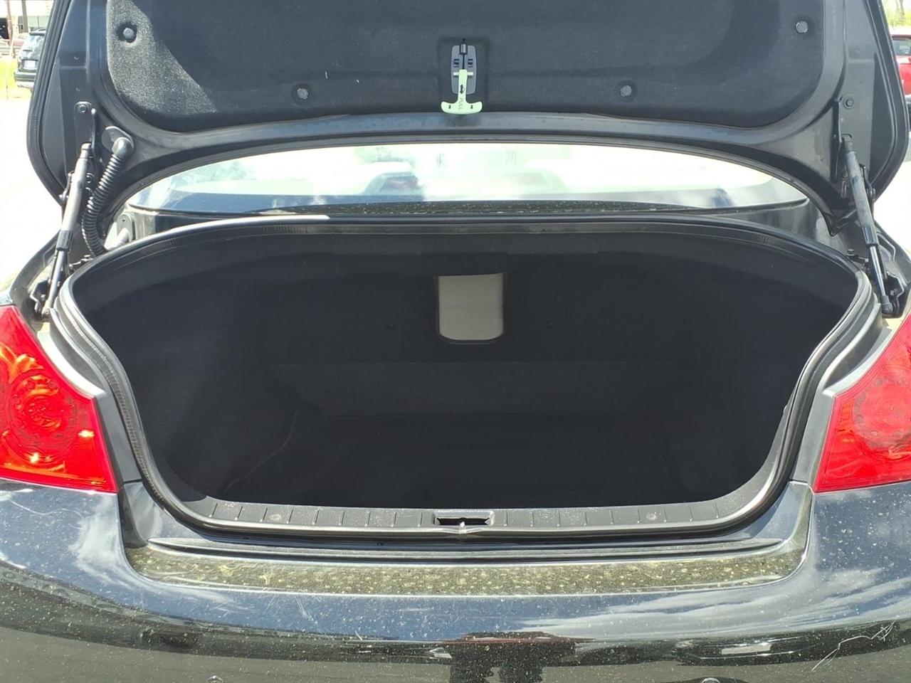 Infiniti G Sedan  2012
