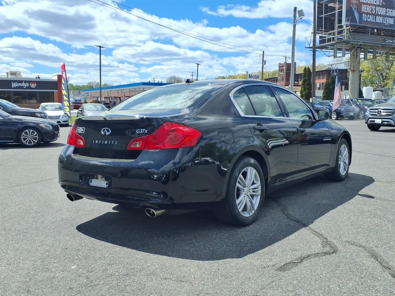 Infiniti G Sedan  2012
