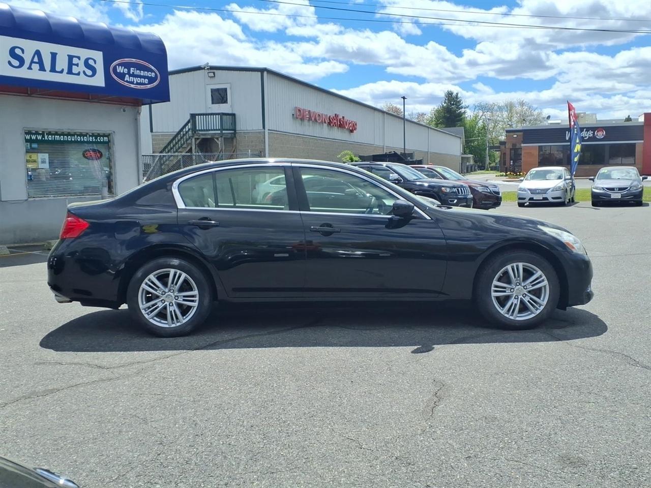 Infiniti G Sedan  2012