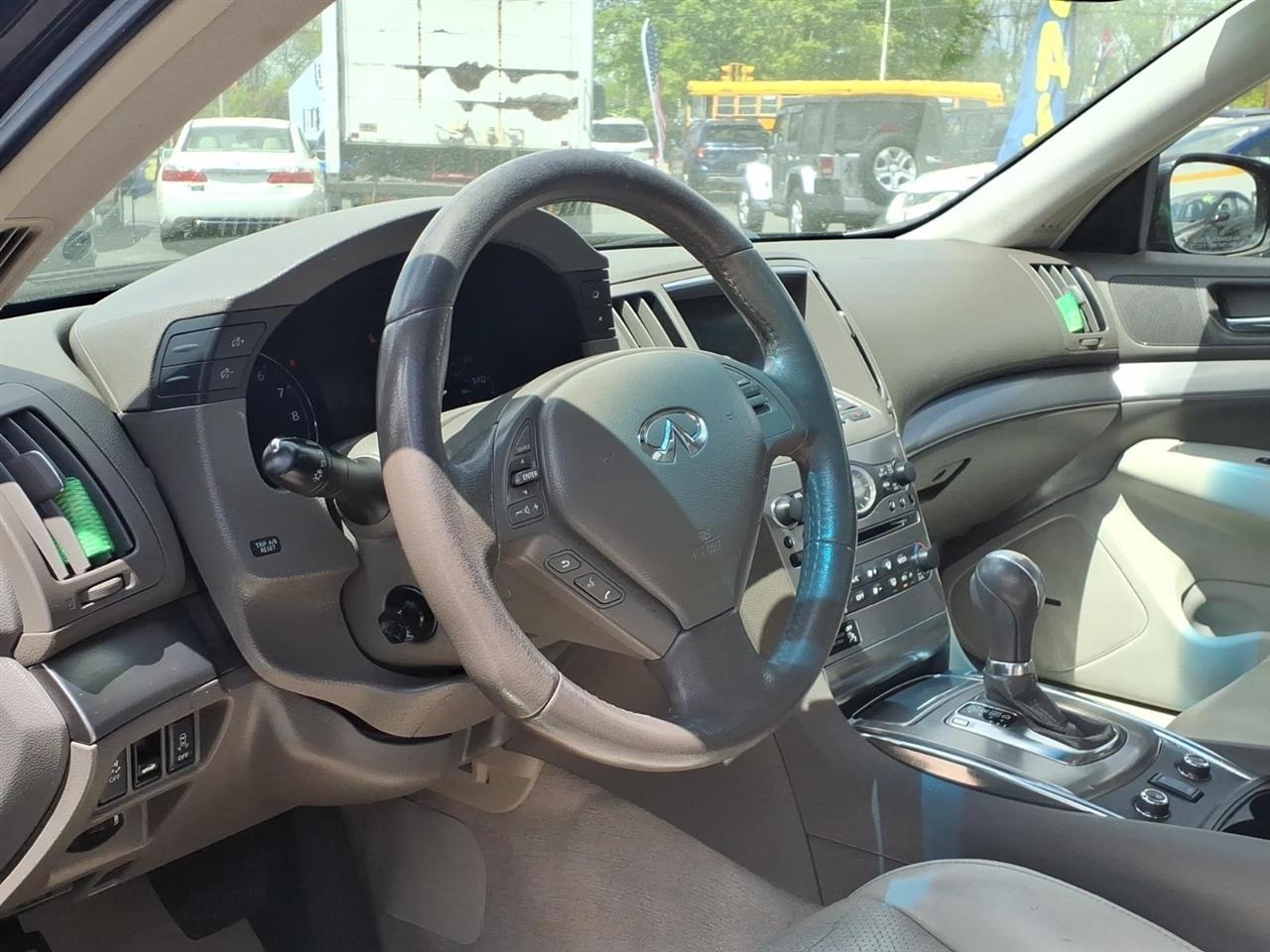 Infiniti G Sedan  2012
