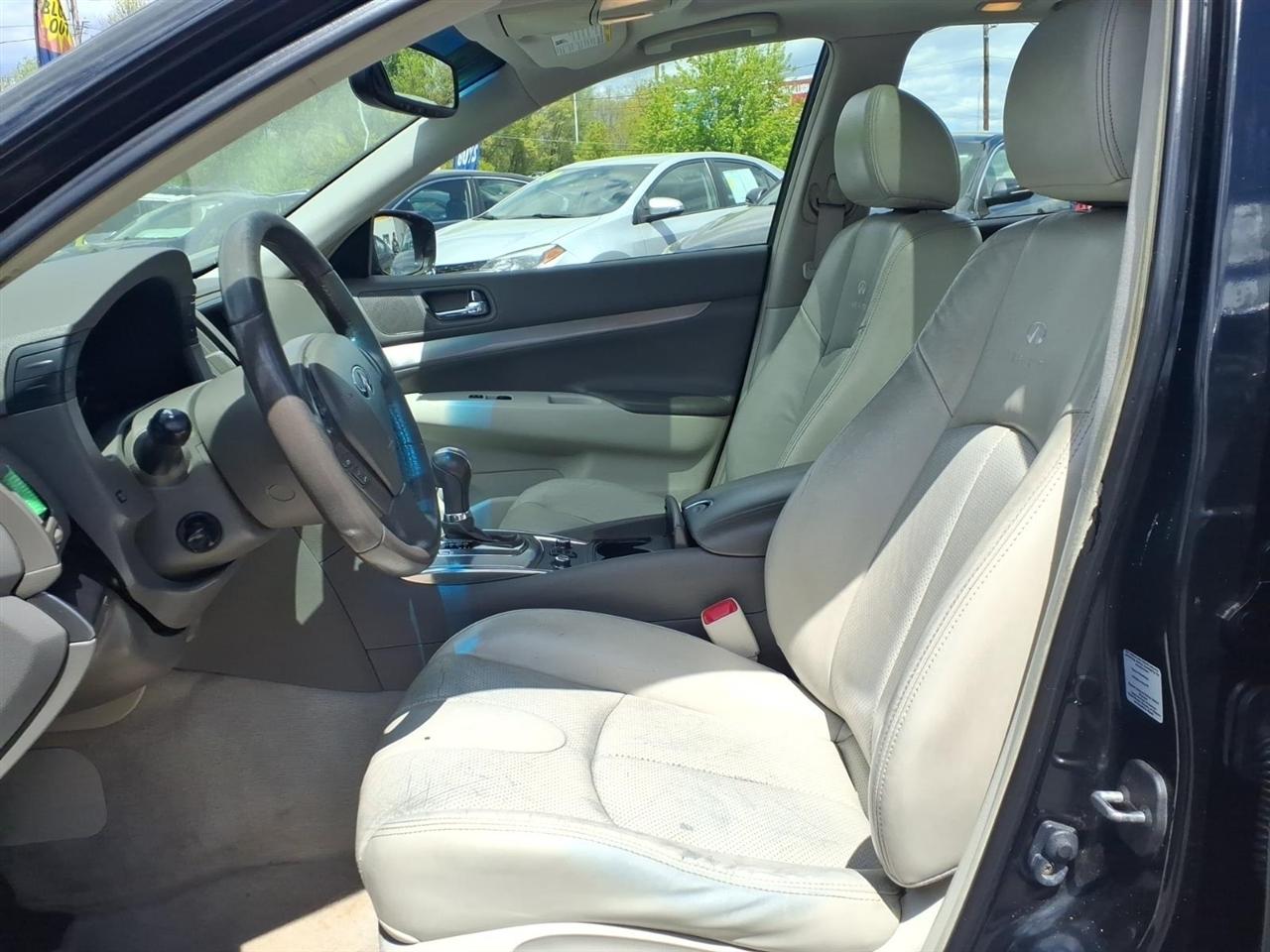 Infiniti G Sedan  2012