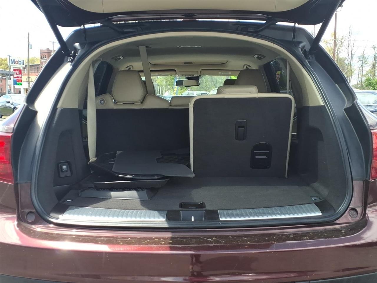 Acura MDX SH-AWD 4dr Tech Pkg 2015