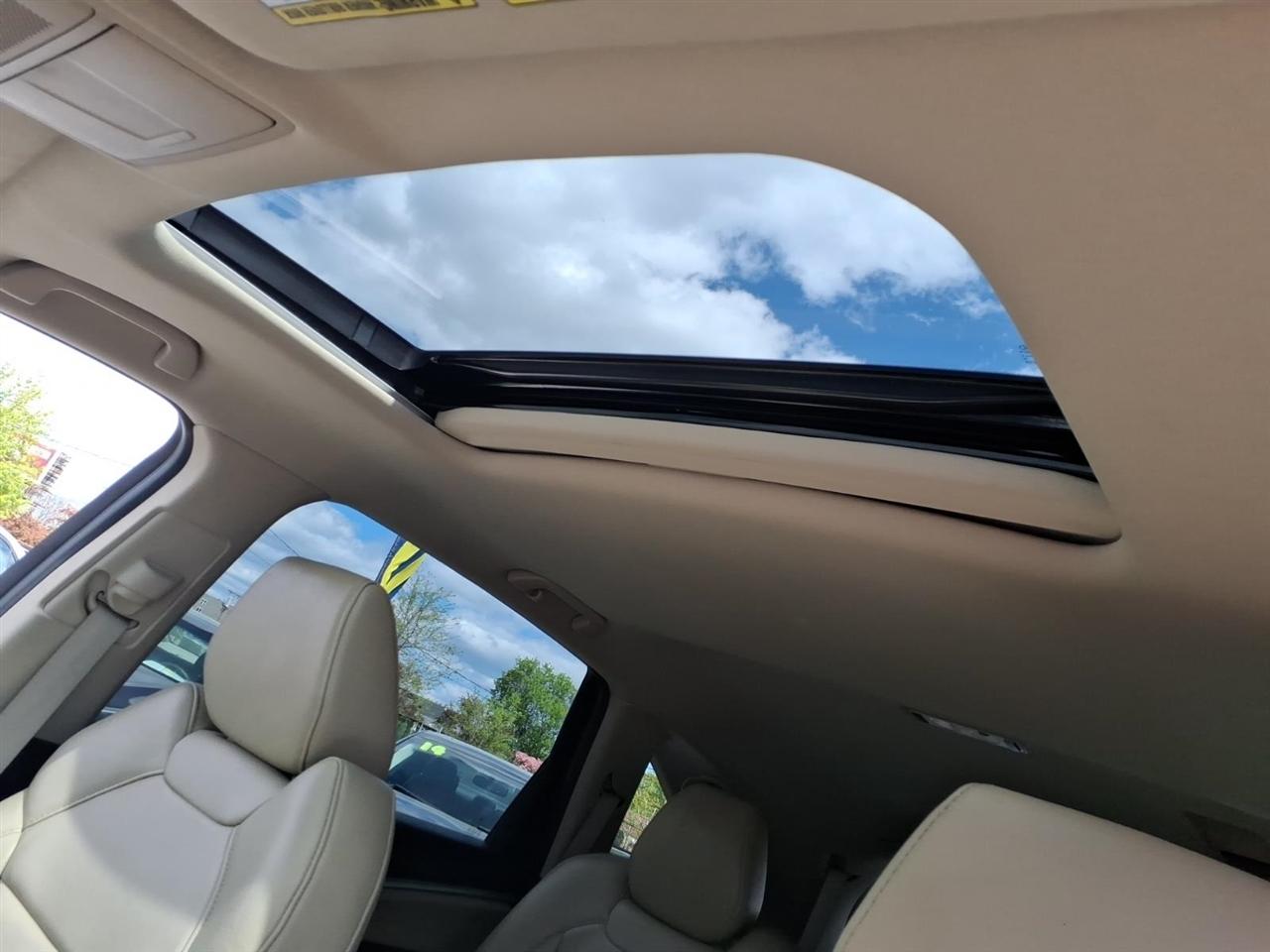 Acura MDX SH-AWD 4dr Tech Pkg 2015