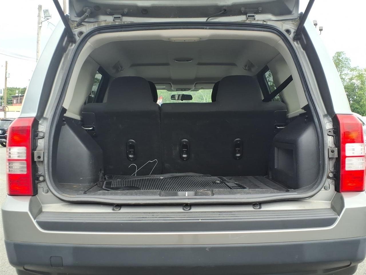 Jeep Patriot 4WD 4dr Sport 2012