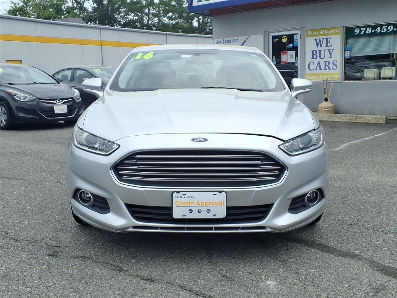 Ford Fusion 4dr Sdn SE FWD 2016