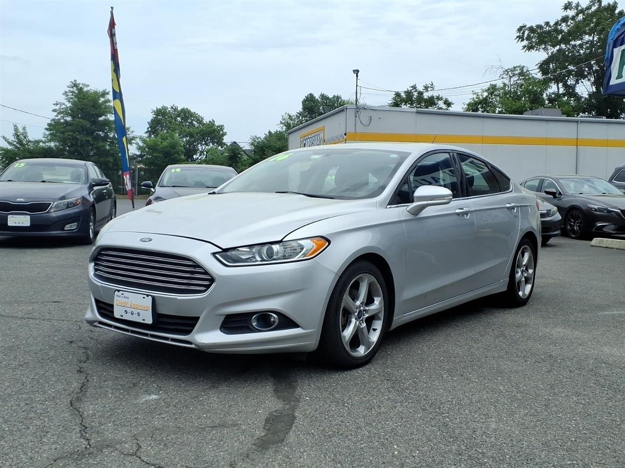 Ford Fusion 4dr Sdn SE FWD 2016