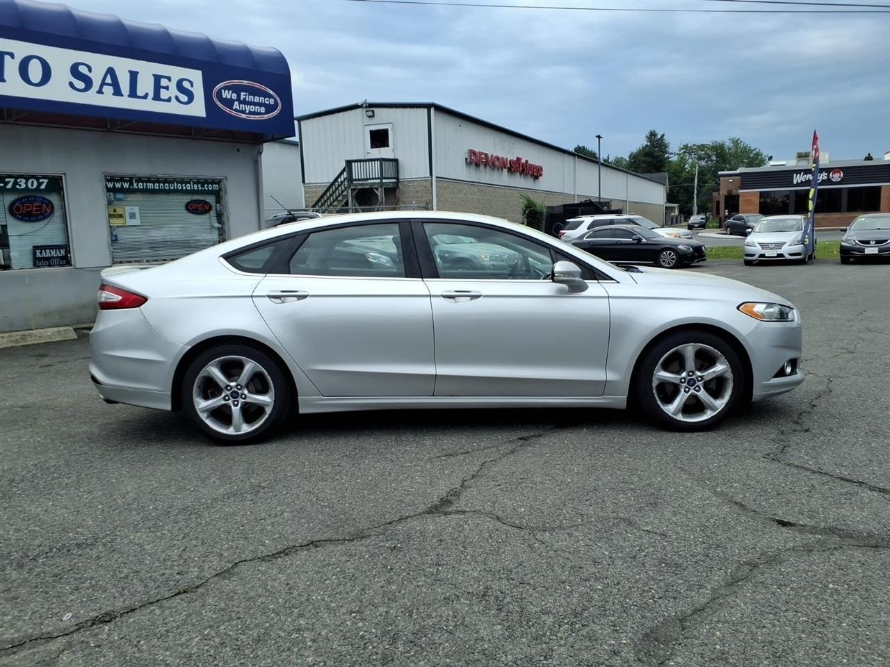 Ford Fusion 4dr Sdn SE FWD 2016
