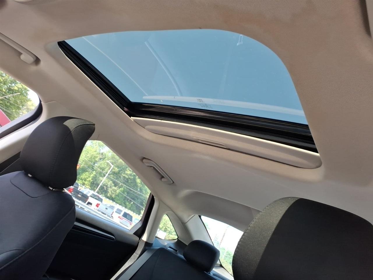 Ford Fusion 4dr Sdn SE FWD 2016