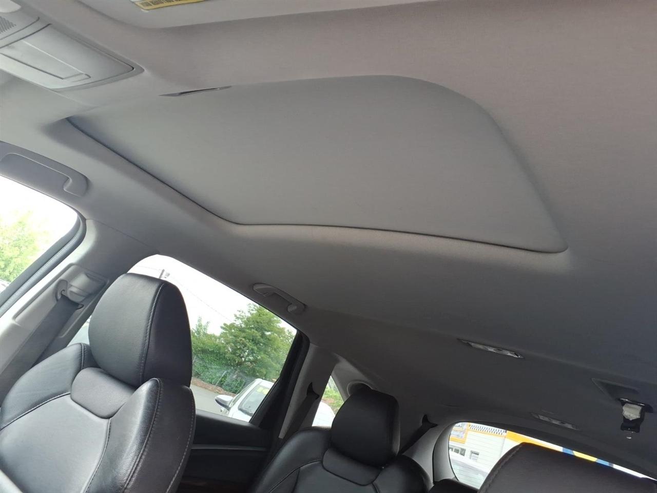 Acura MDX SH-AWD 4dr Tech Pkg 2015