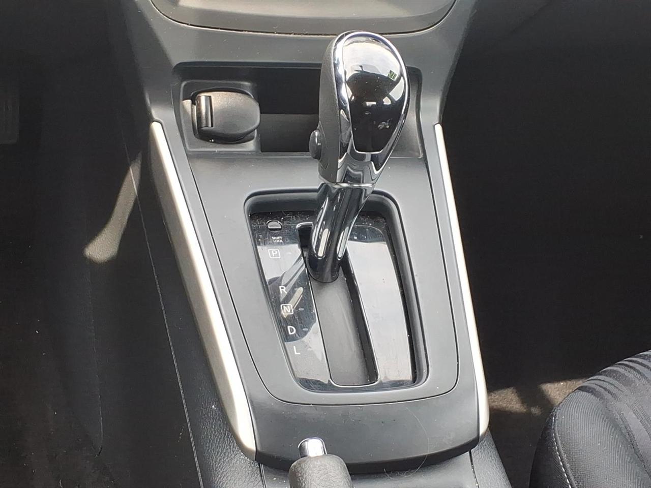 Nissan Sentra SV CVT 2017
