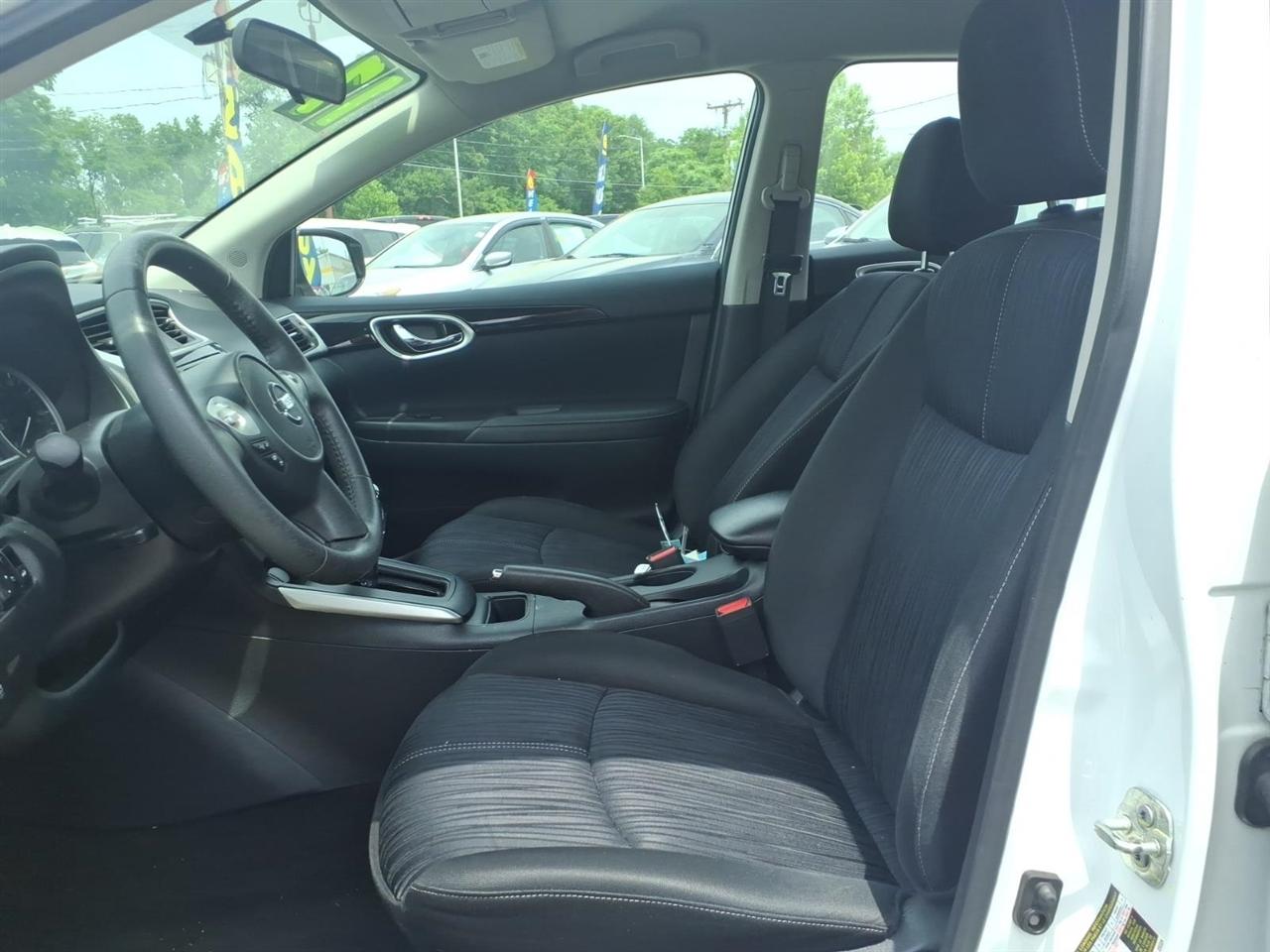 Nissan Sentra SV CVT 2017