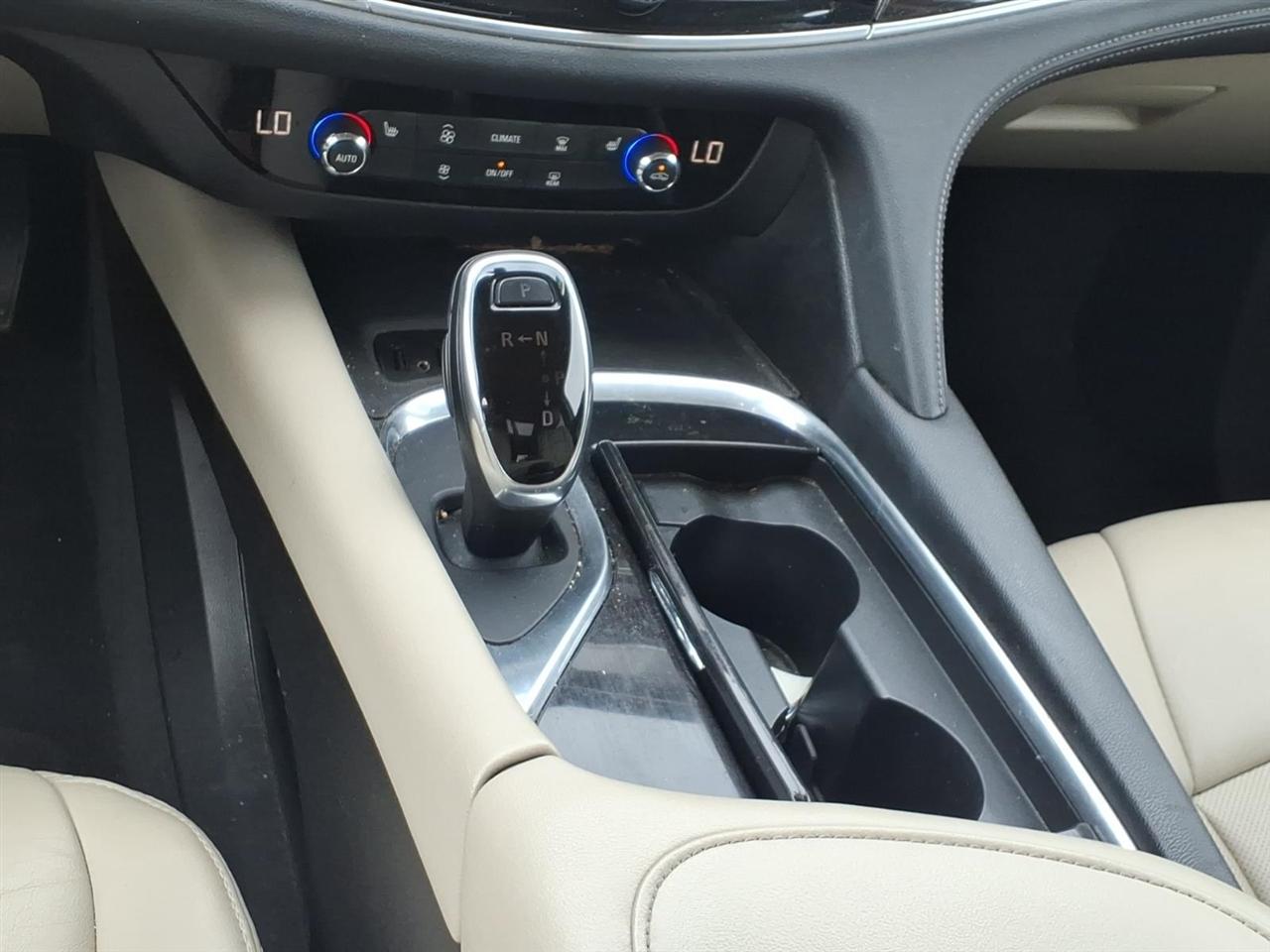 Buick Enclave AWD 4dr Essence 2019