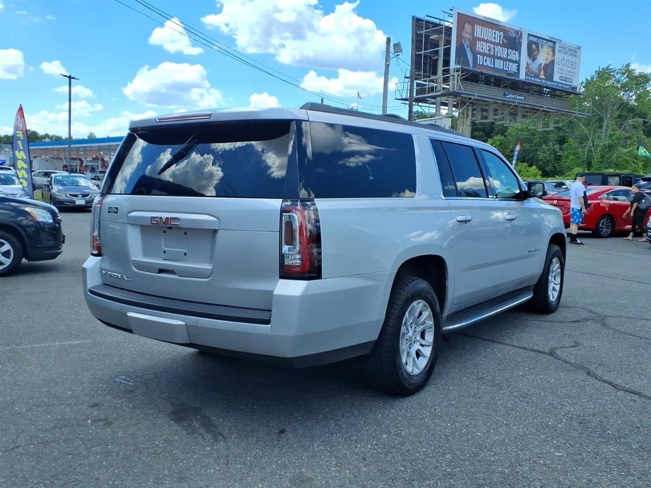 GMC Yukon XL 4WD 4dr SLT 2016
