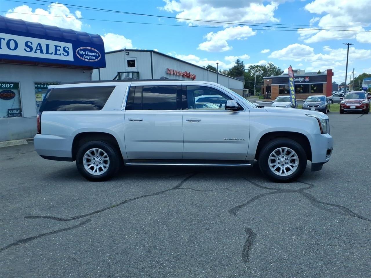 GMC Yukon XL 4WD 4dr SLT 2016