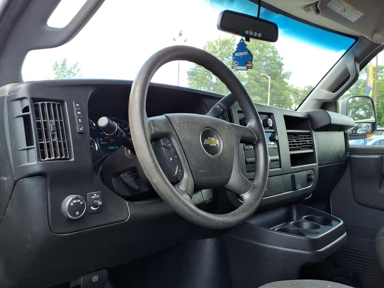 Chevrolet Express Cargo Van RWD 2500 135" 2020