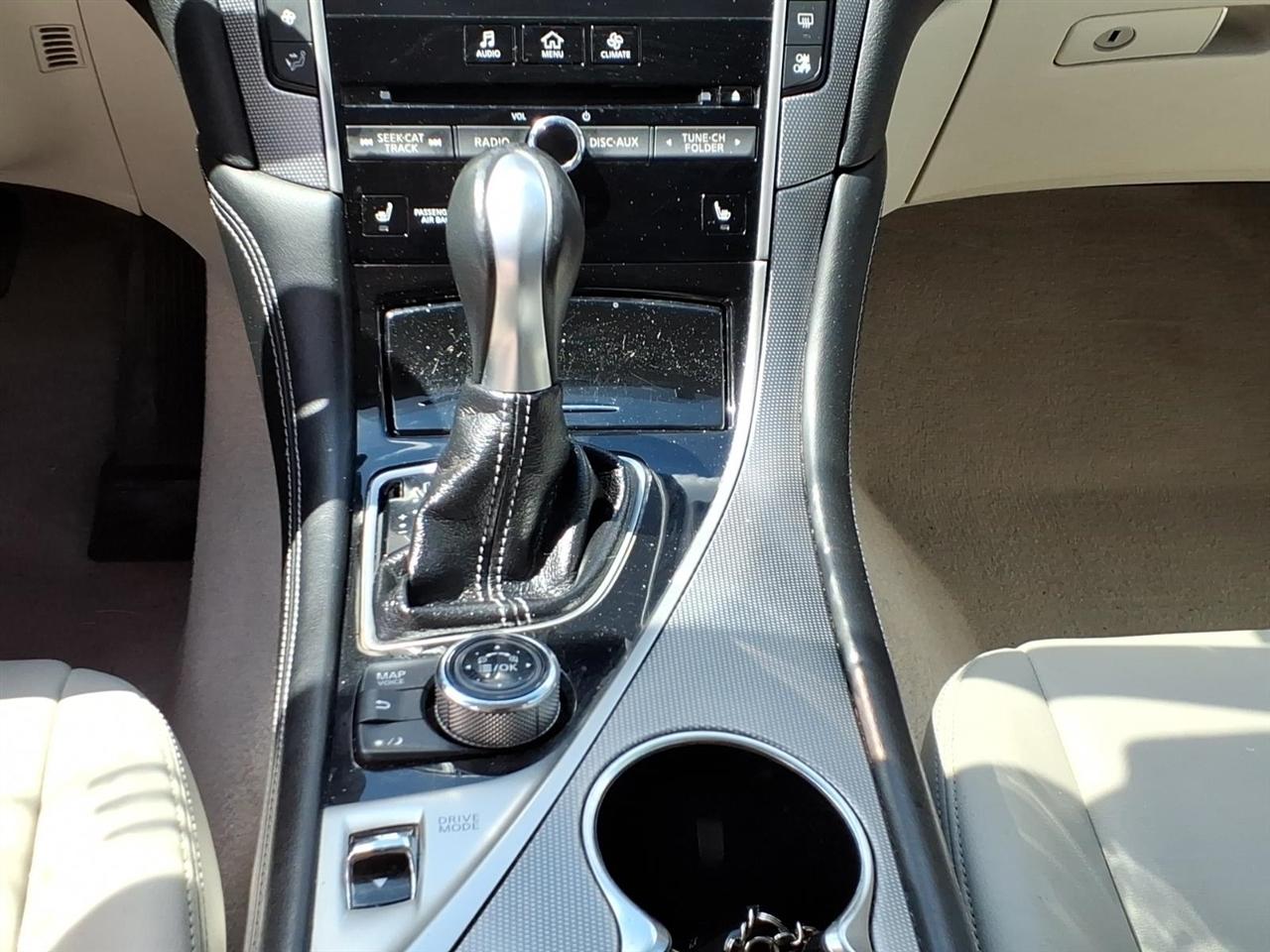 Infiniti Q50 4dr Sdn 2.0t Premium RWD 2016