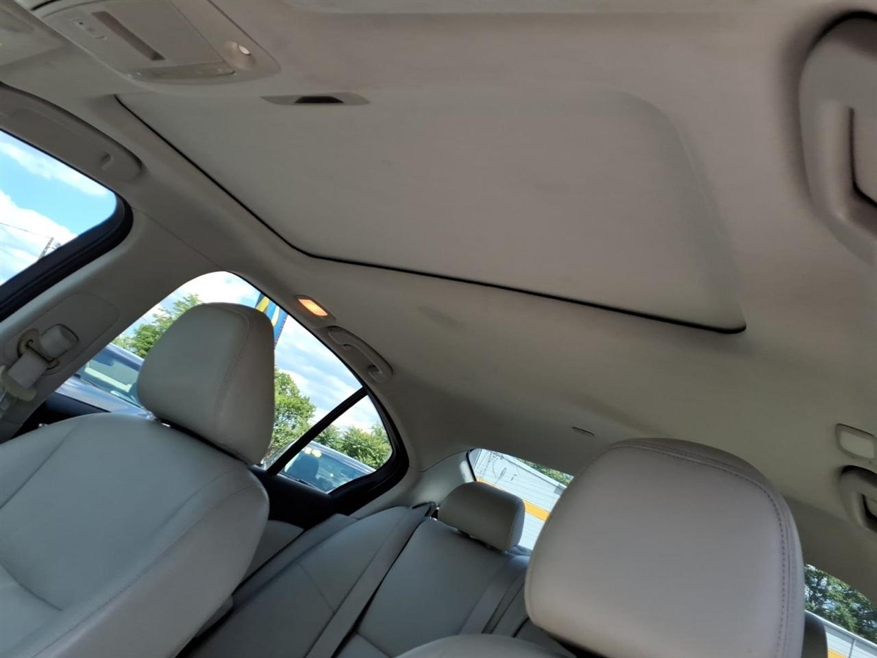 Infiniti Q50 4dr Sdn 2.0t Premium RWD 2016