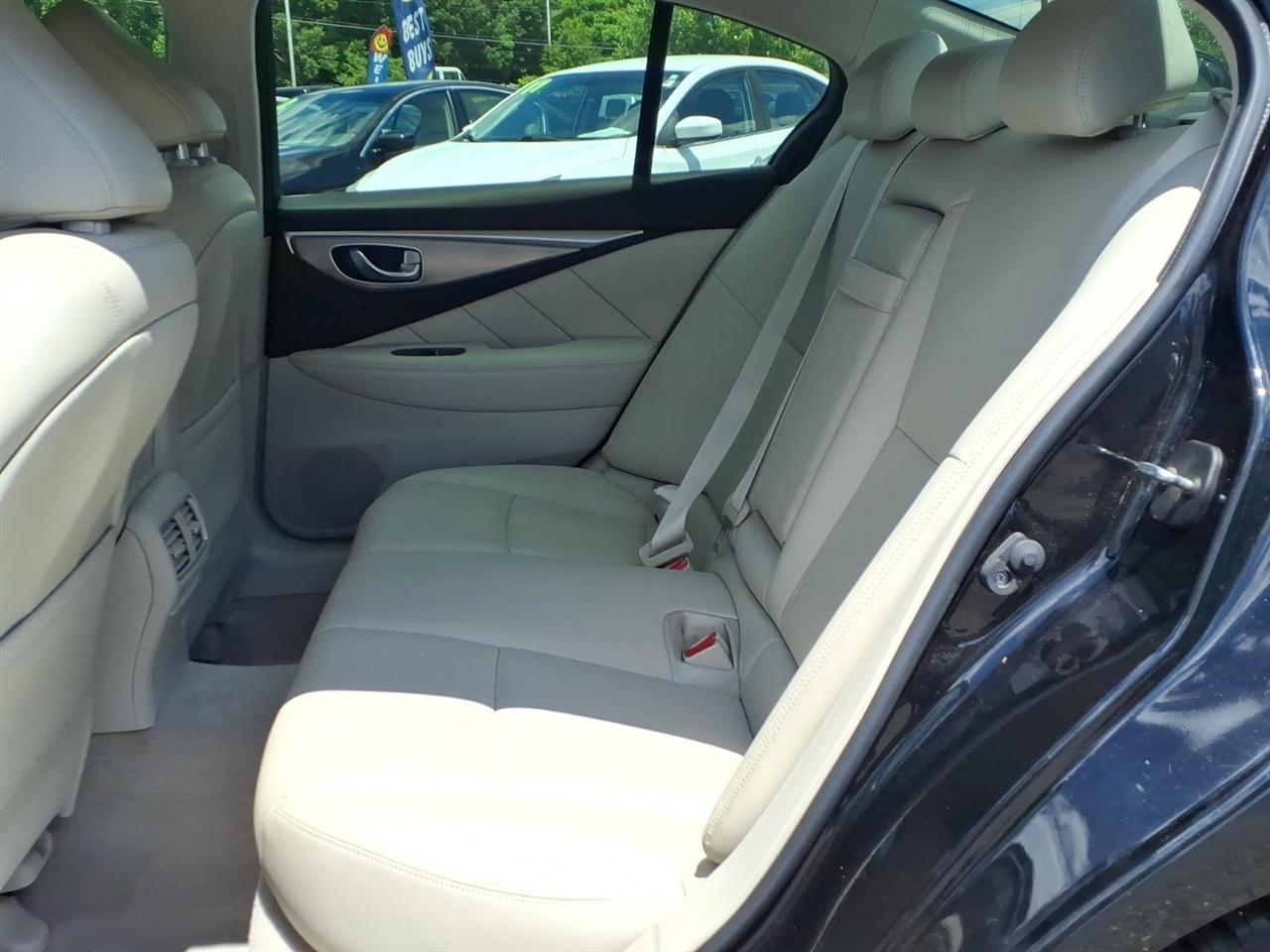 Infiniti Q50 4dr Sdn Premium AWD 2015