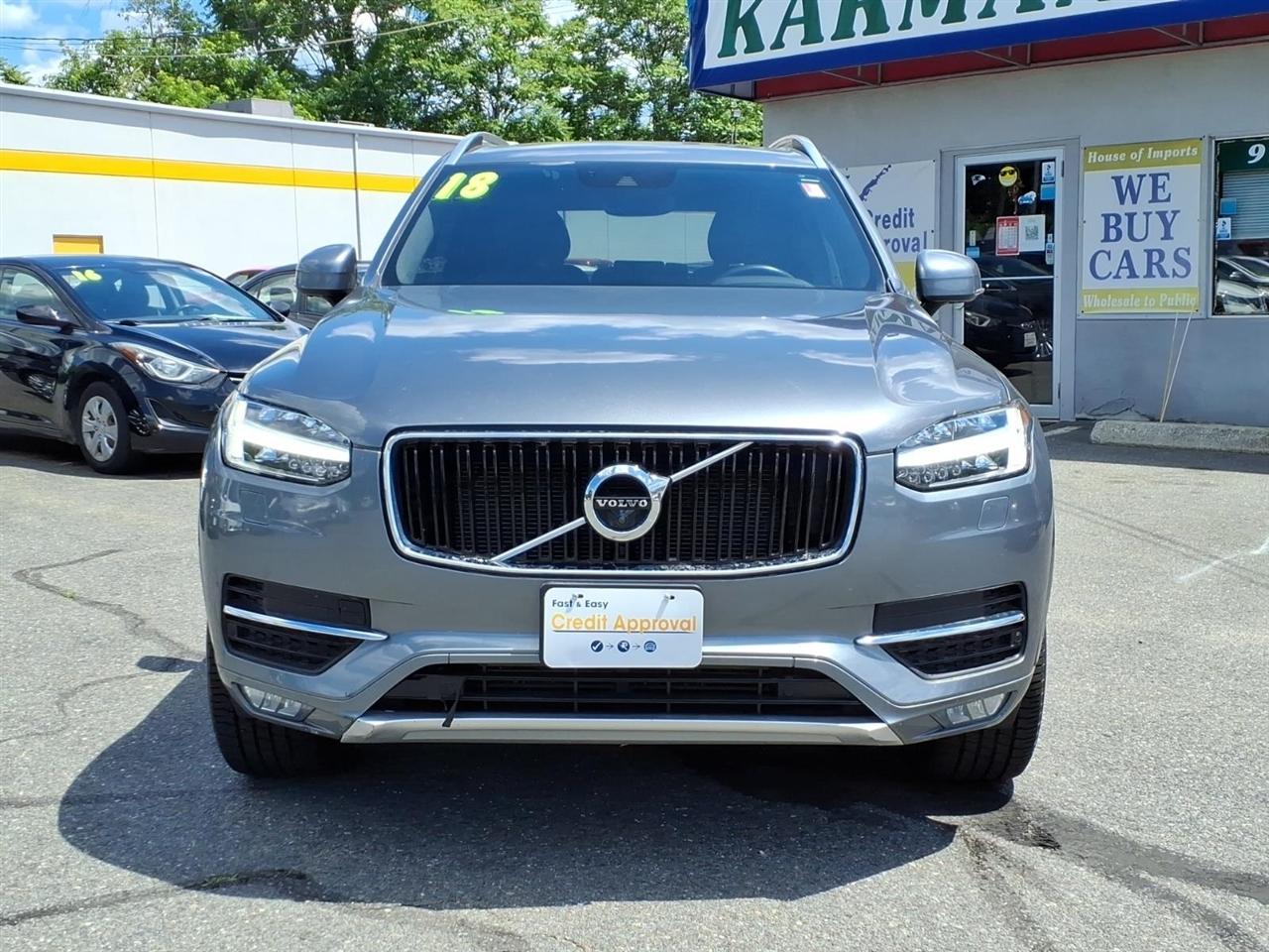 Volvo XC90 T5 AWD 5-Passenger Momentum *Ltd Avail* 2018