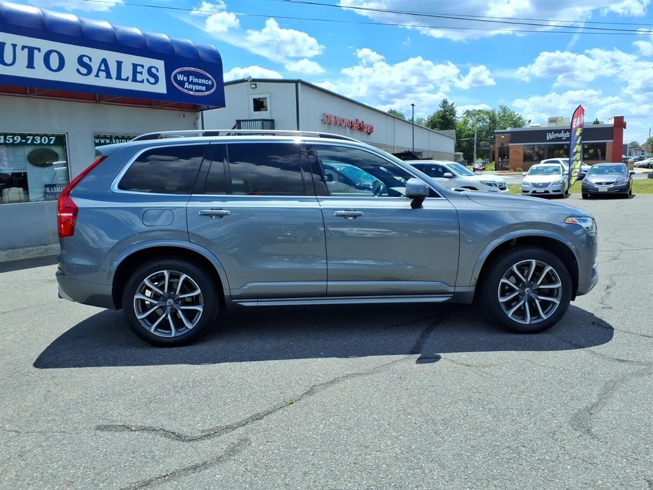 Volvo XC90 T5 AWD 5-Passenger Momentum *Ltd Avail* 2018