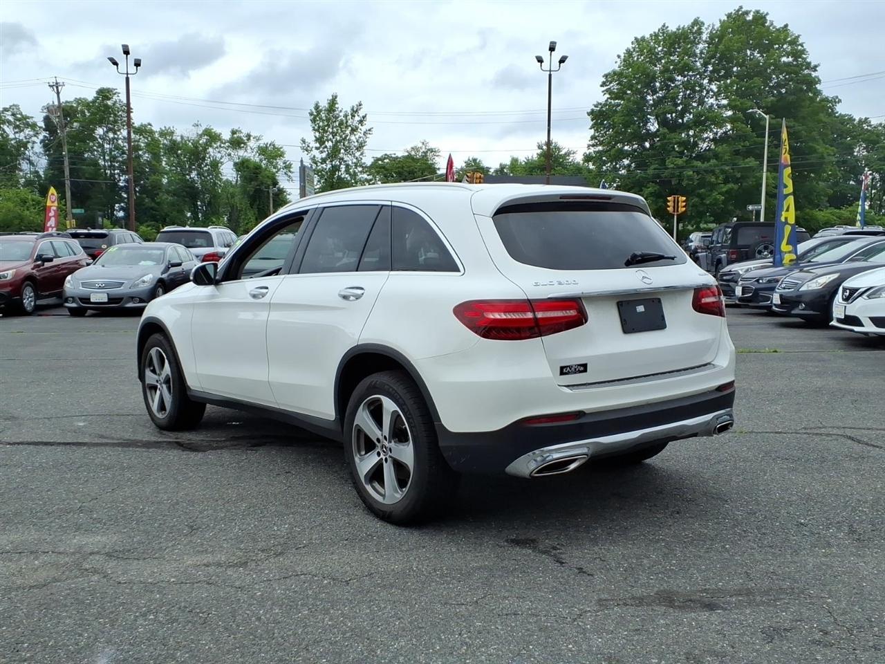 Mercedes-Benz GLC GLC 300 4MATIC SUV 2019