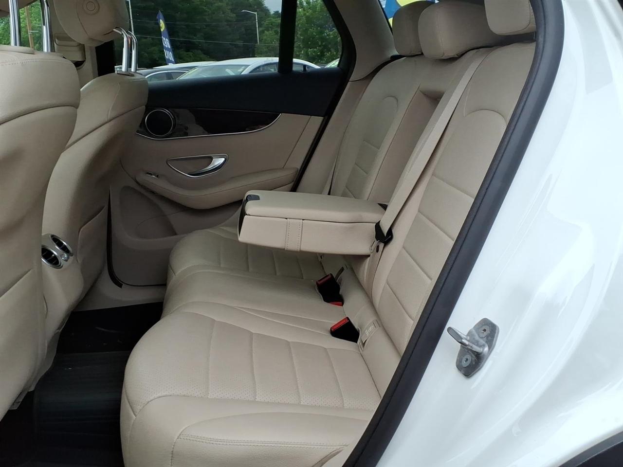 Mercedes-Benz GLC GLC 300 4MATIC SUV 2019