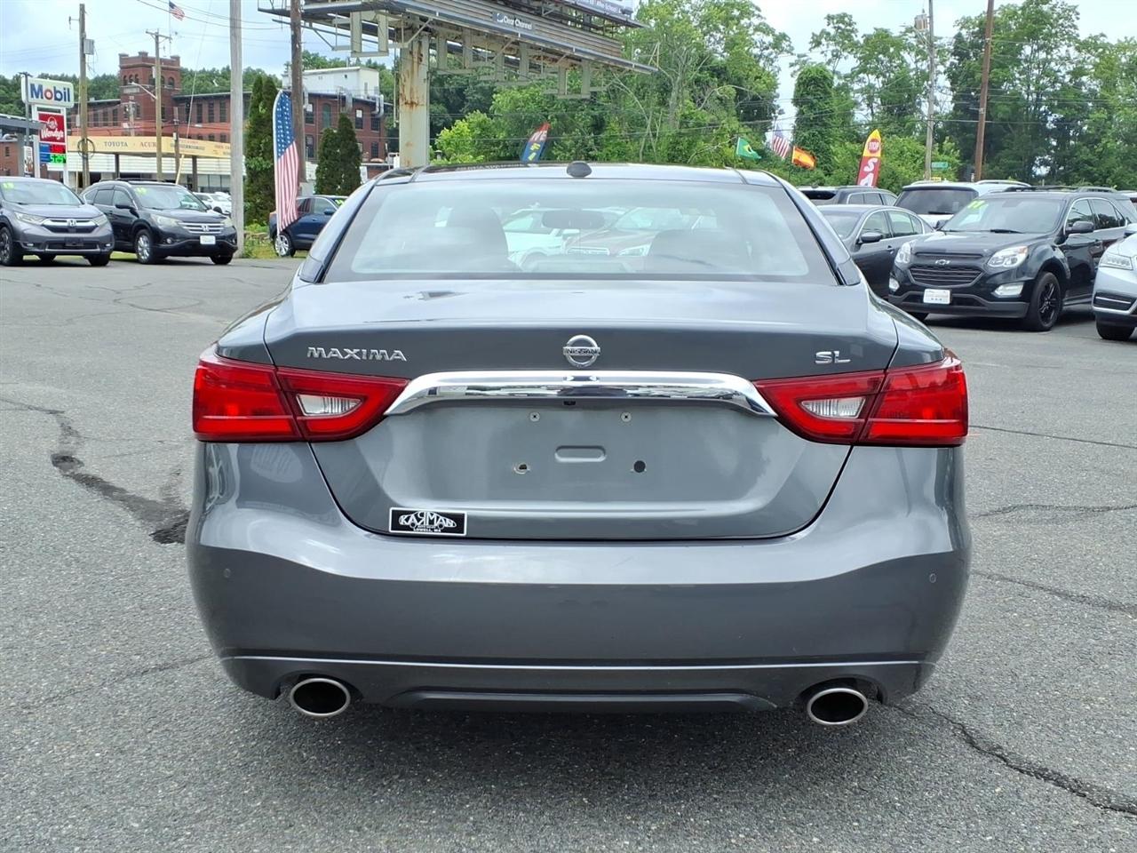 Nissan Maxima SL 3.5L 2017