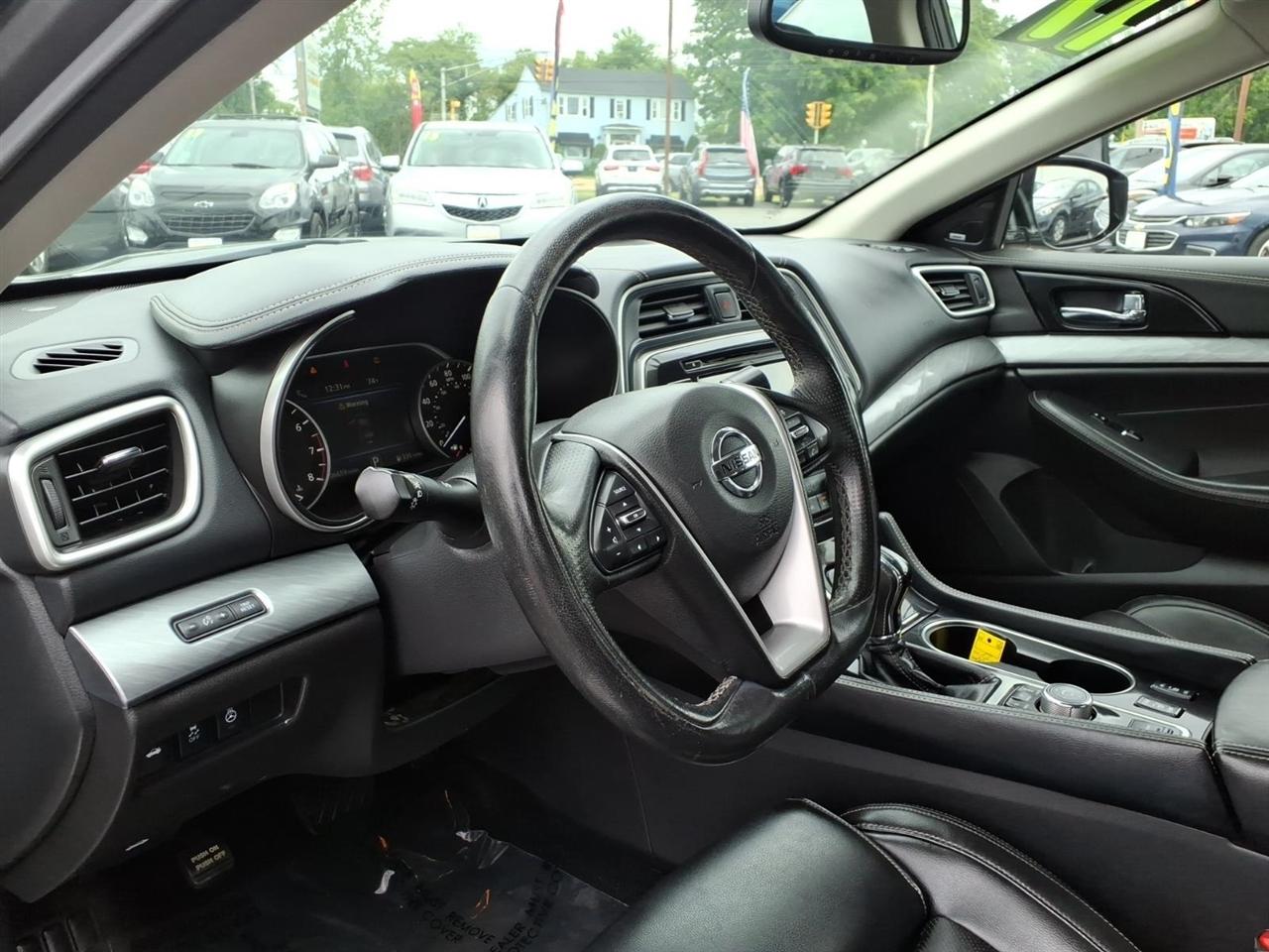 Nissan Maxima SL 3.5L 2017