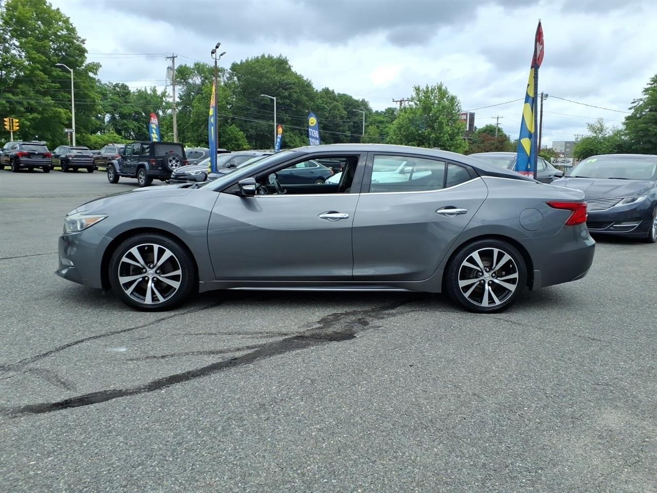 Nissan Maxima SL 3.5L 2017