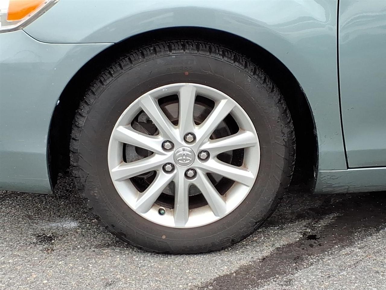 Toyota Camry 4dr Sdn V6 Auto XLE (Natl) 2011