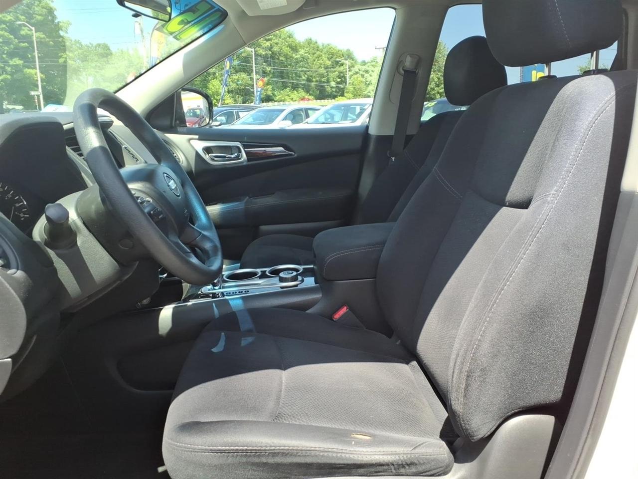 Nissan Pathfinder 4WD 4dr S *Ltd Avail* 2015
