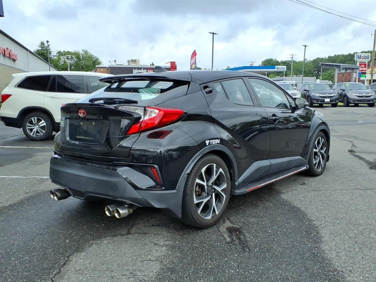 Toyota C-HR XLE FWD (Natl) 2018