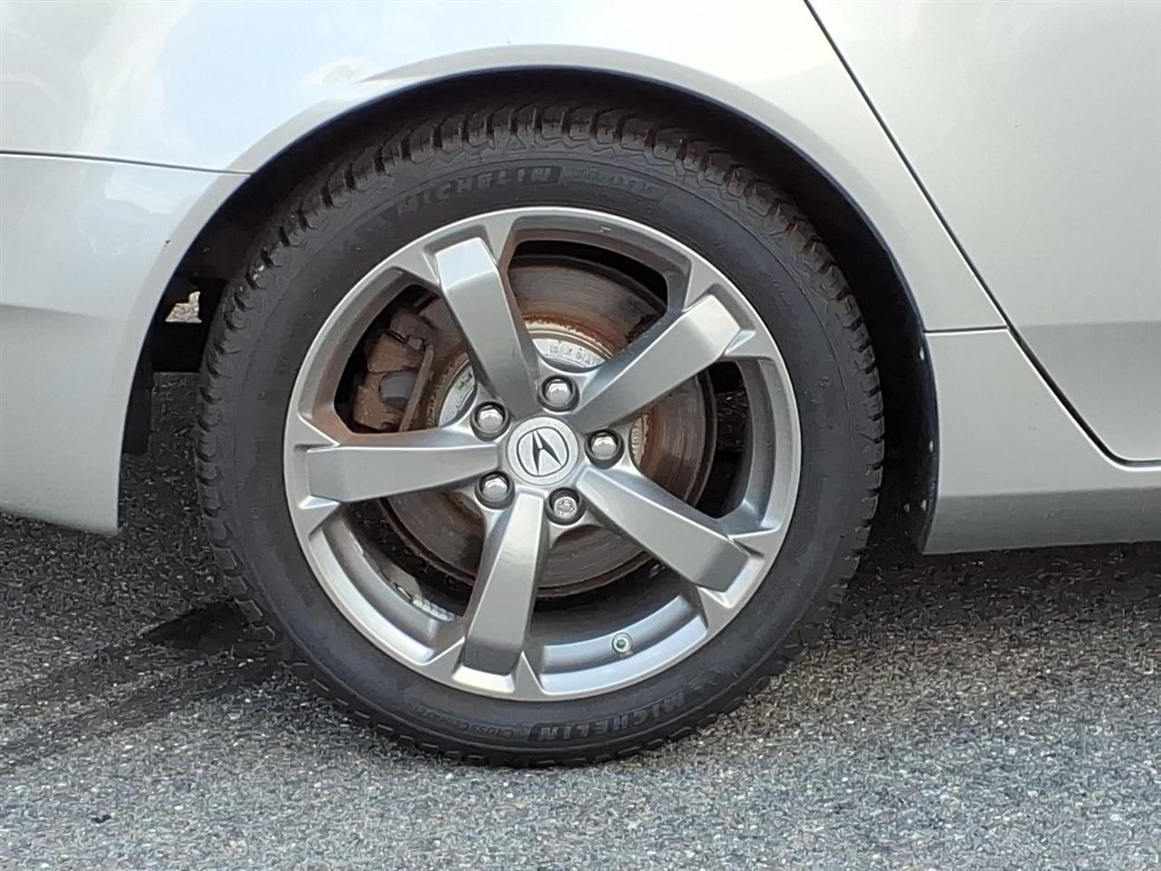 Acura TL 4dr Sdn Auto SH-AWD Tech 2011