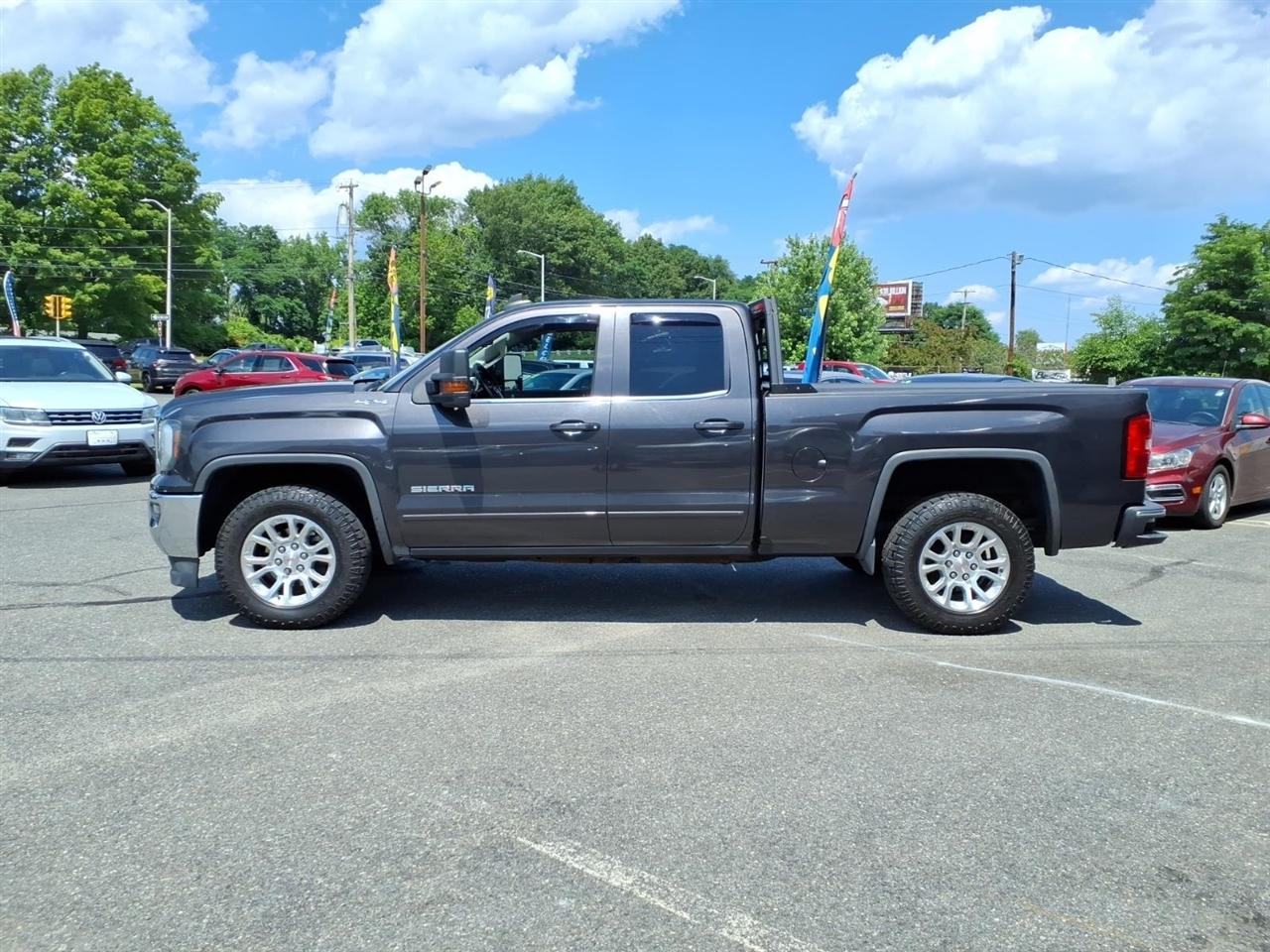 GMC Sierra 1500 4WD Double Cab 143.5" SLE 2016