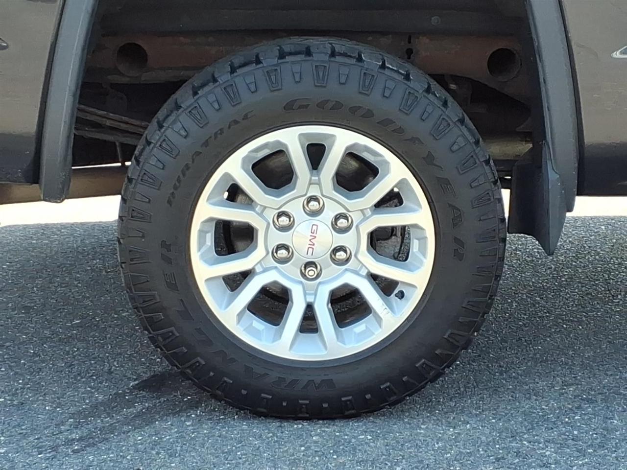 GMC Sierra 1500 4WD Double Cab 143.5" SLE 2016