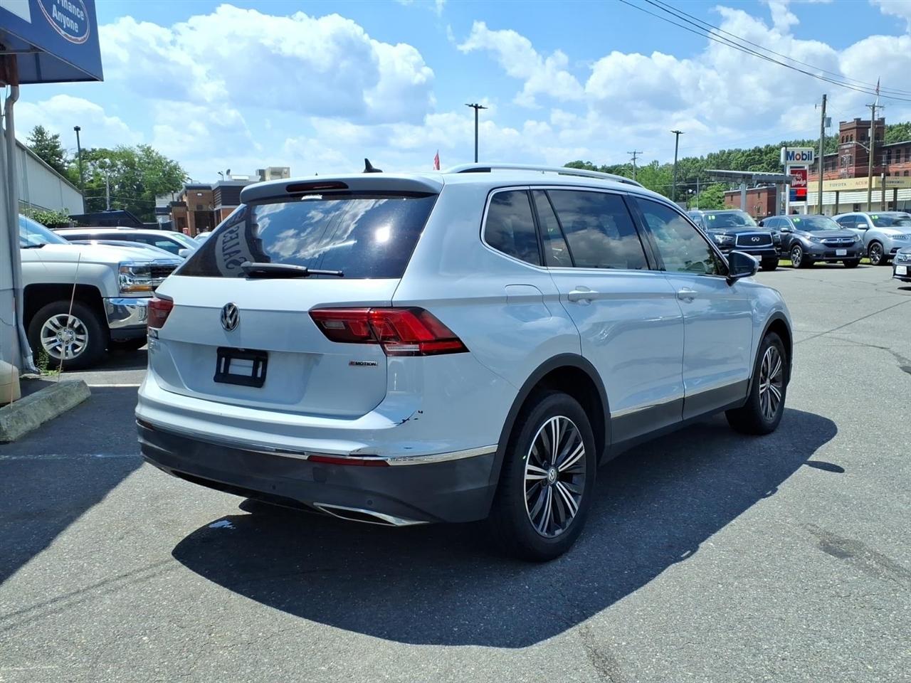 Volkswagen Tiguan 2.0T SEL R-Line Black 4MOTION 2019