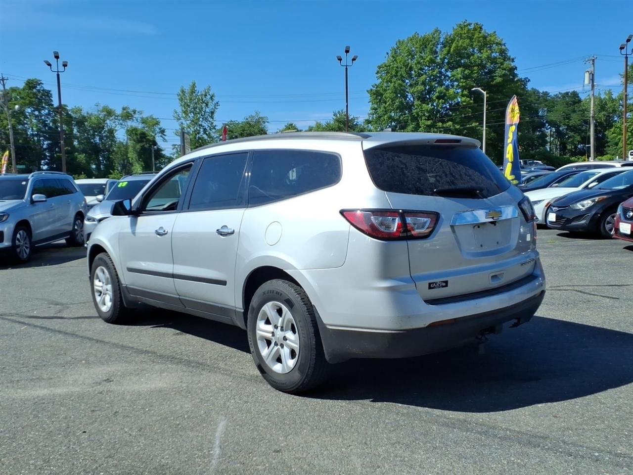 Chevrolet Traverse FWD 4dr LS 2015