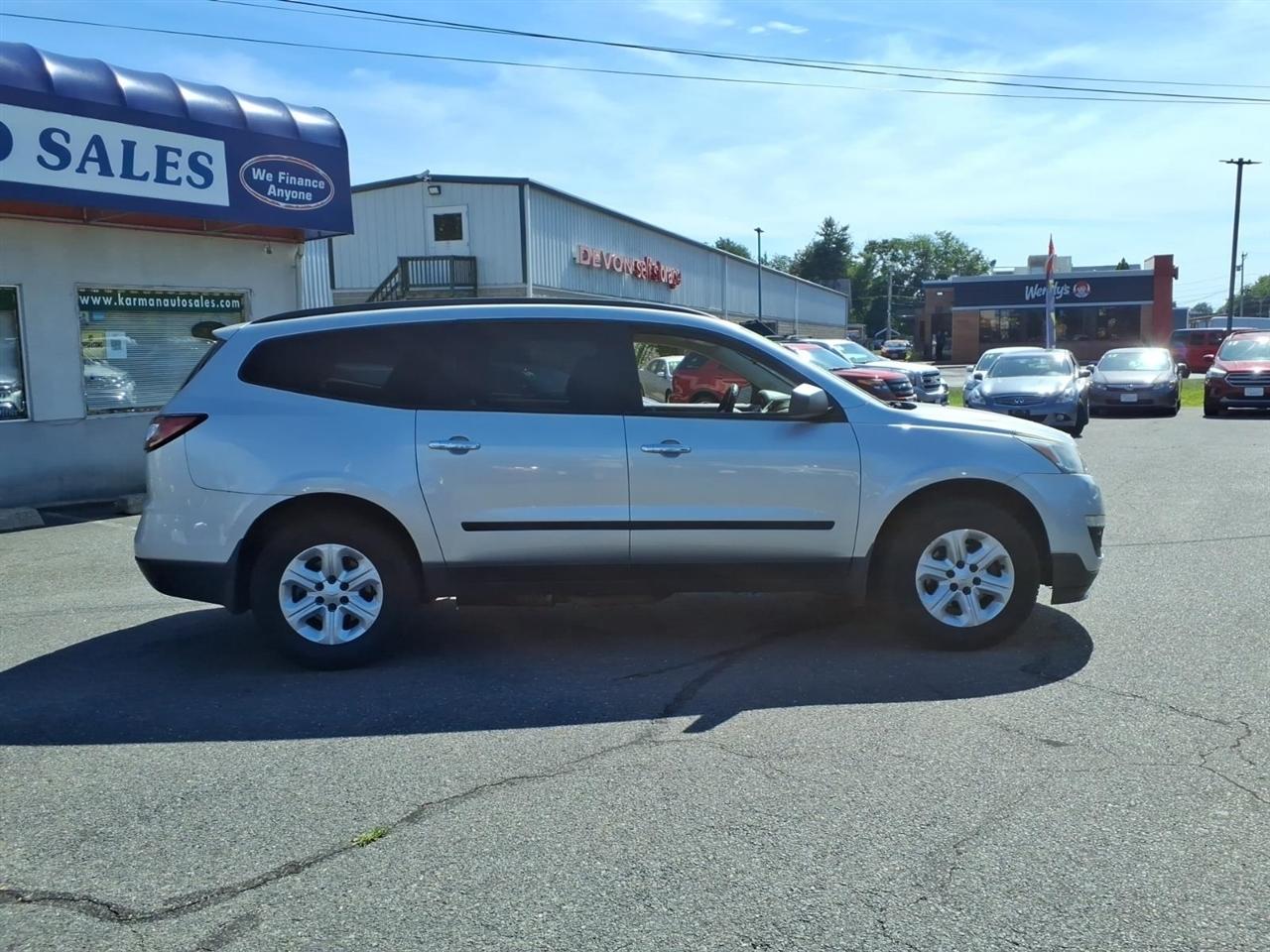 Chevrolet Traverse FWD 4dr LS 2015