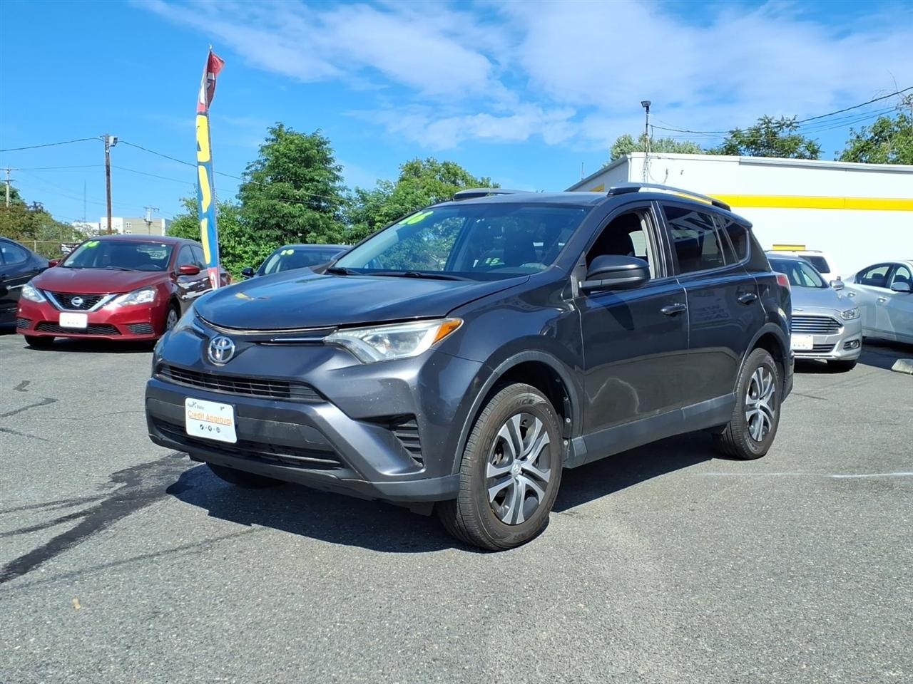 Toyota RAV4 AWD 4dr LE (Natl) 2016