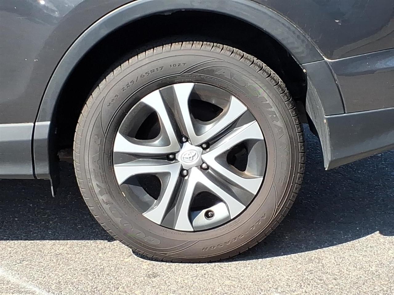 Toyota RAV4 AWD 4dr LE (Natl) 2016