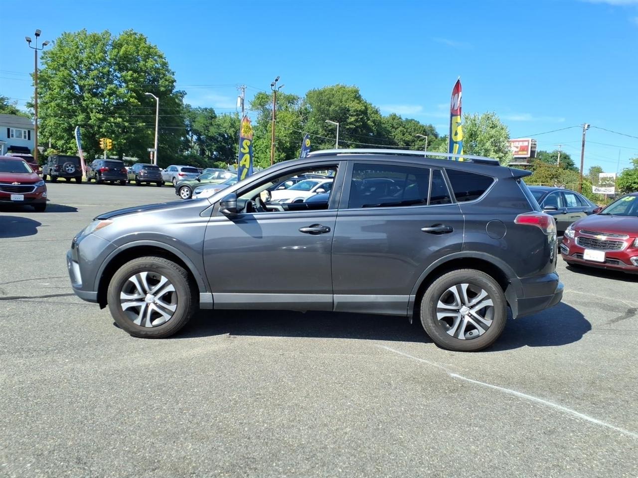 Toyota RAV4 AWD 4dr LE (Natl) 2016