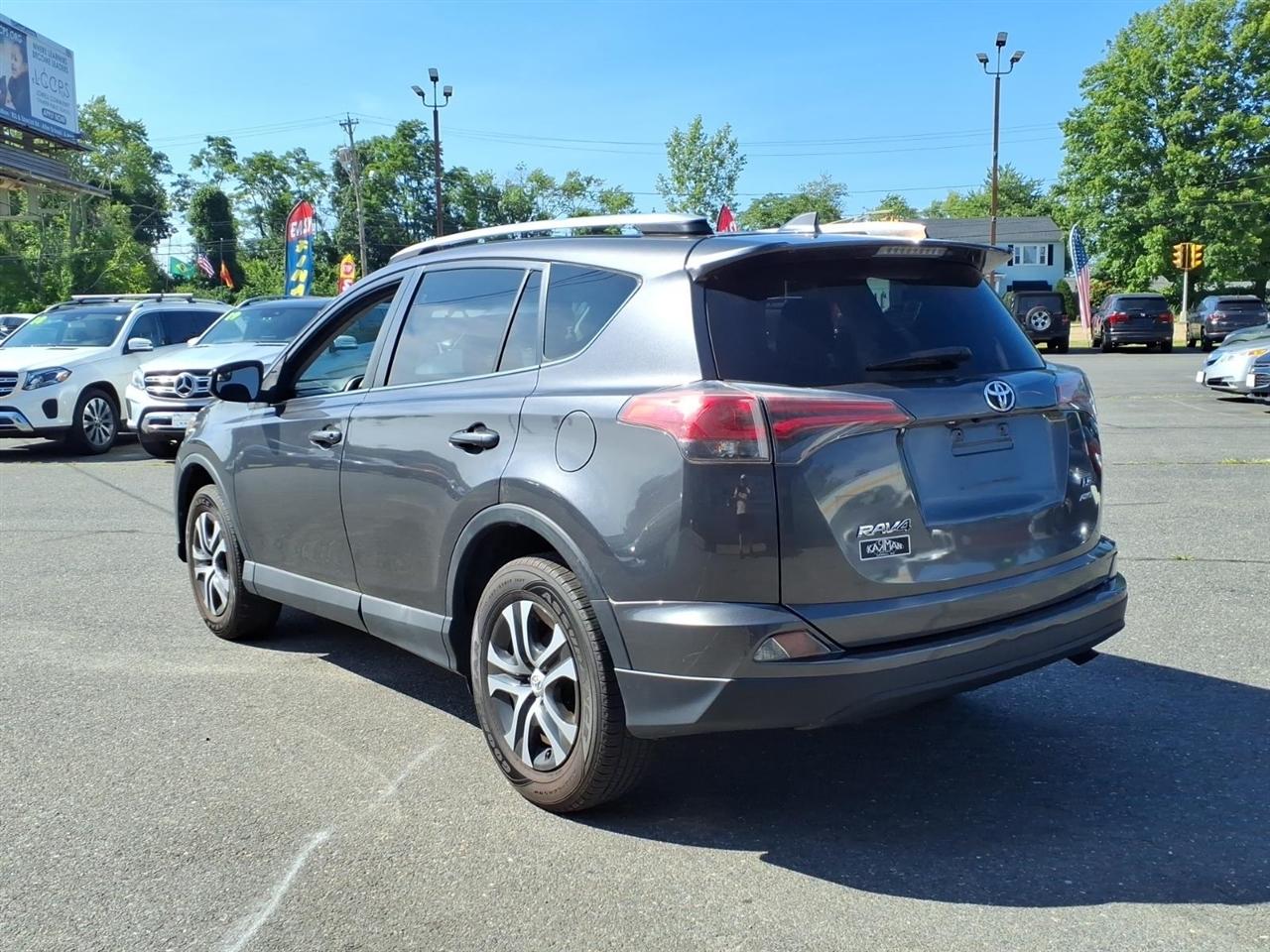 Toyota RAV4 AWD 4dr LE (Natl) 2016