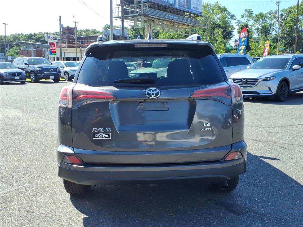 Toyota RAV4 AWD 4dr LE (Natl) 2016