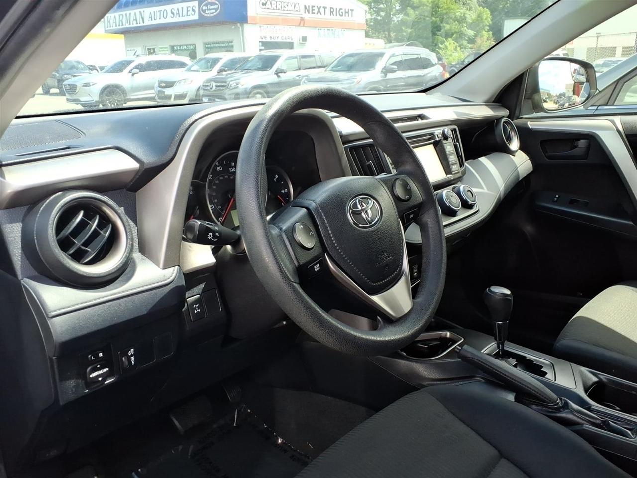 Toyota RAV4 AWD 4dr LE (Natl) 2016